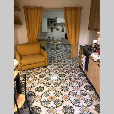 Affittasi Casa Giuseppe Apartment Procida Ngoại thất bức ảnh